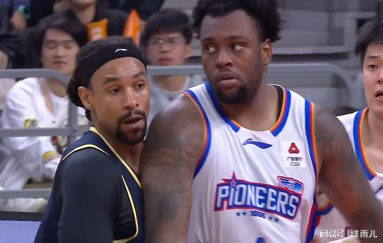 世界杯官网直播app下载-朱芳雨赌错了！广东后场“新力量”被狠狠压制，险些坑惨杜锋！